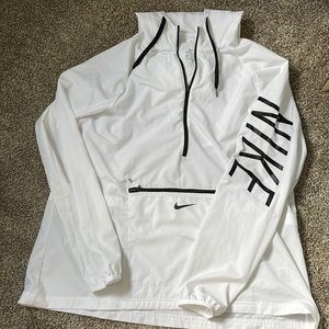 Women’s Nike pull over